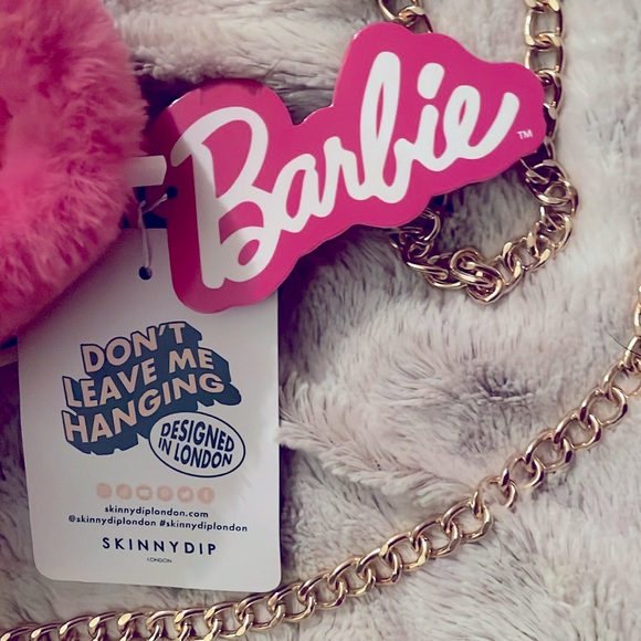 Skinnydip x Barbie Pink Plush Fluffy Convertible Crossbody/Tote Bag 💖 - Picture 9 of 10